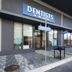 Dentists in the Grove