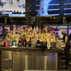 Off the Strip The LINQ Hotel + Experience - Bar