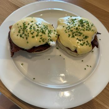 Fieldings Steak - Eggs Benedict - Steakhouses Near Me - Houston, Texas Fieldings Steak - Eggs Benedict - Steakhouses Near Me - Houston, Texas