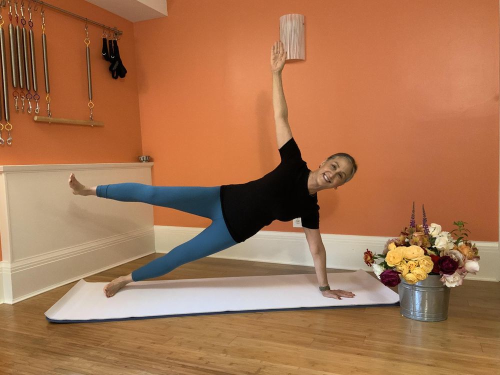 Sandy Endo Pilates Logo