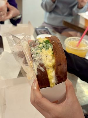 Egg Tuck by null