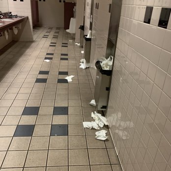 Sierra Vista Cinemas 16 - Men's bathroom - Cinema Near Me - Clovis, California Sierra Vista Cinemas 16 - Men's bathroom - Cinema Near Me - Clovis, California