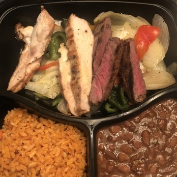 Uncle Julio's - $24 fajitas that has minimal meat and was cold - Mexican Near Me - Naperville, Illinois