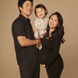 Jake Choi Photography - GROUP A 3-6 PERSONS 1 Wardrobe (1HR) - $550(All Data 200+cuts & 6 Final Detail Retouch Cuts)