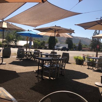 1850 Restaurant - Patio seating - American Near Me - Mariposa, California