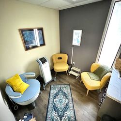McKenzie River Gynecology - Consult Room