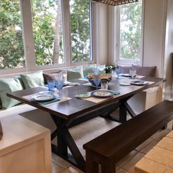 TMF Design Center - Banquette provides seating for a large group of hungry people!