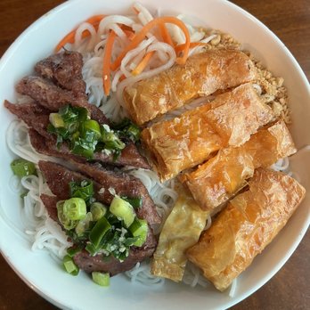 Pho Saigon - Shrimp paste in beancurd + grilled pork patty vermicelli combo - Vietnamese Near Me - Honolulu, Hawaii