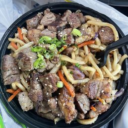 Steak udon noodles Steak udon noodles