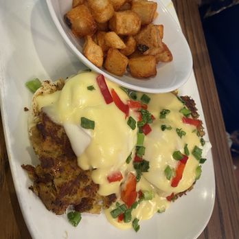 Another Broken Egg Cafe - Crab Cake Benedict - Breakfast & Brunch Near Me - Pembroke Pines, Florida