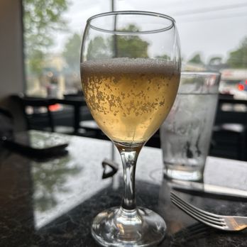 Maple Ave Restaurant - New American Near Me - Vienna, Virginia
