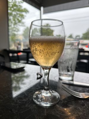 Maple Ave Restaurant by null