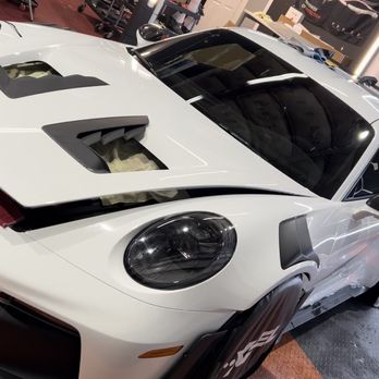 SJ Mobile Tint - 2025 Porsche GT3RS 50% windshield - Car Window Tinting Near Me
