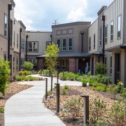 Landing at Watercrest Shadow Creek Ranch Assisted Living - Outdoor Courtyard at Landing at Watercrest Shadow Creek Ranch