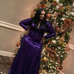 Alterations Town - This dress came super big a 22 when Nok got done with it the dress was so amazing and I got compliments all night.