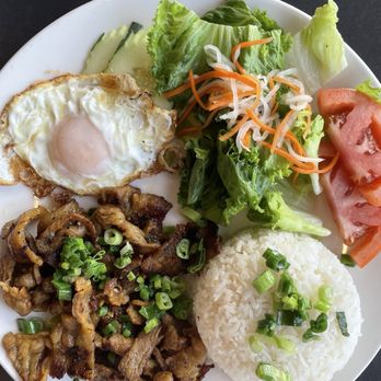 Pho Lovers - CM THT NNG TRNG CHIN (TikTok: @justandyvu) - Vietnamese Near Me - Garden Grove, California Pho Lovers - CM THT NNG TRNG CHIN (TikTok: @justandyvu) - Vietnamese Near Me - Garden Grove, California
