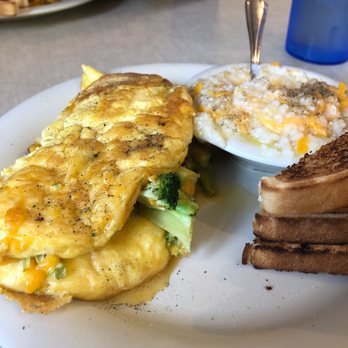 D'egg West - Veggie omelet - Diners Near Me - Norfolk, Virginia