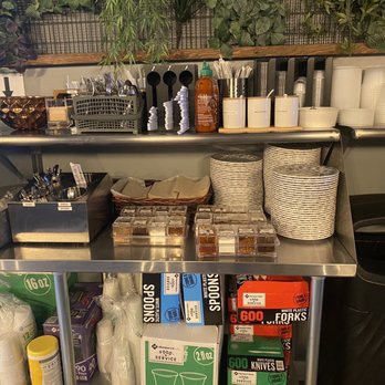 Goi Express Thai - Wey clean able to get utensils easily also to go stuff .. I love will return again ..!! - Thai Near Me - Murrieta, California Goi Express Thai - Wey clean able to get utensils easily also to go stuff .. I love will return again ..!! - Thai Near Me - Murrieta, California