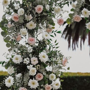 The Nature of Things - Arch floral detail
Photography by https://rachelwaters.co/ - Florists Near Me - Riverside, California The Nature of Things - Arch floral detail
Photography by https://rachelwaters.co/ - Florists Near Me - Riverside, California