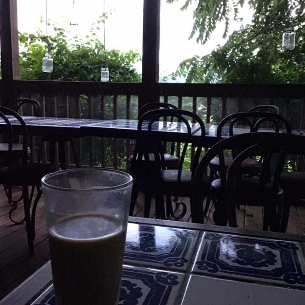 Grandview Lodge - Morning coffee - Hotels Near Me - Waynesville, North Carolina Grandview Lodge - Morning coffee - Hotels Near Me - Waynesville, North Carolina