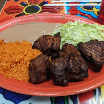 El Zocalo Mexican Restaurant - Carnitas with lettuce, beans and rice. - Mexican Near Me - Wheeling, West Virginia