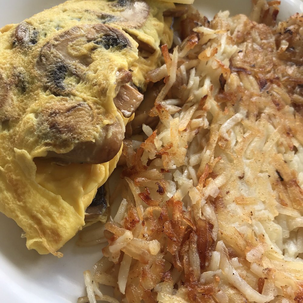 Pearl - Mushroom and cheese omelette with hash brown - American Near Me - Aiea, Hawaii Pearl - Mushroom and cheese omelette with hash brown - American Near Me - Aiea, Hawaii
