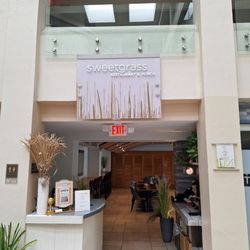 Sweetgrass Restaurant & Porch - Sweetgrass Restaurant