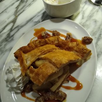 Well & Good - Apple gouda sage pie - New American Near Me - Lincoln, Nebraska