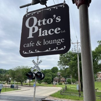 Otto's Place - New American Near Me - Galena, Illinois
