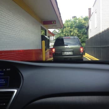 McDonald's - The parking lot and drive thru is a death trap because it's so tight!! - Fast Food Near Me - Staten Island, New York