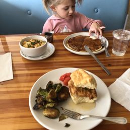 Bumble bee sandwiche with Brussel sprouts. Pancake and Mac and cheese in the back