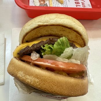 In-N-Out Burger - Cheeseburger w/ whole grilled onion & chopped chilis - Burgers Near Me - Sacramento, California In-N-Out Burger - Cheeseburger w/ whole grilled onion & chopped chilis - Burgers Near Me - Sacramento, California