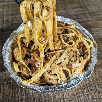 Funculo - Fettuccine - Pasta Shops Near Me - Panorama City, California Funculo - Fettuccine - Pasta Shops Near Me - Panorama City, California