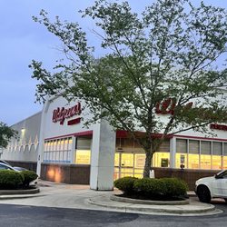 Walgreens - Exterior