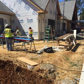 Christian Siding - Roofing Near Me - Sterling, Virginia