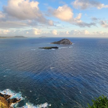 Makapu'u Point Lighthouse Trail - Refreshing - Hiking Near Me - Honolulu, Hawaii