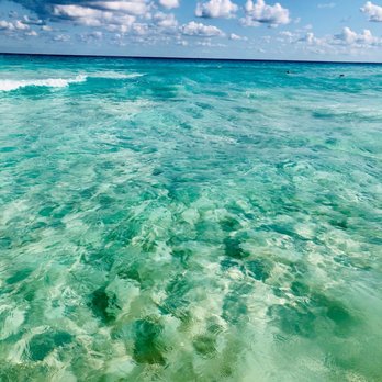 Playa Delfines - Turquoise blue. - Beaches Near Me - Cancún, ROO Playa Delfines - Turquoise blue. - Beaches Near Me - Cancún, ROO