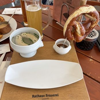 Restaurant Rathaus Brauerei - Original Bavarian (Weisswurste) with pretzel - Bavarian Near Me - Luzern, LU Restaurant Rathaus Brauerei - Original Bavarian (Weisswurste) with pretzel - Bavarian Near Me - Luzern, LU