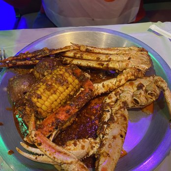 Hot Crab - Snow crab, - Seafood Near Me - Richardson, Texas