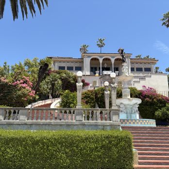 Hearst Castle - Tours Near Me - San Simeon, California