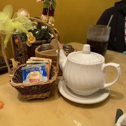 Village Peddler Country Store