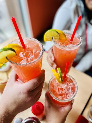 Sweet Lake Biscuits & Limeade by null