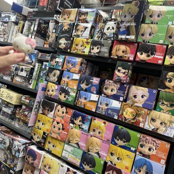 Bookoff - Music & DVDs Near Me - Woodland Hills, California Bookoff - Music & DVDs Near Me - Woodland Hills, California