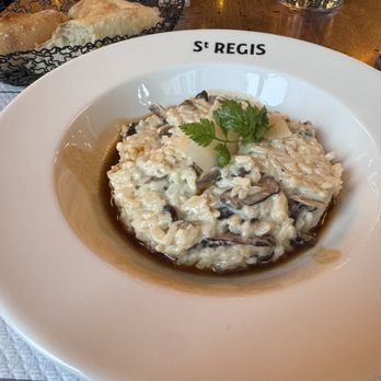 Café Saint-Régis - French Near Me - Paris, 75
