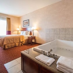Sleep Inn & Suites Washington Near Peoria - Suite Non-Smoking King Size bed with Whirlpool