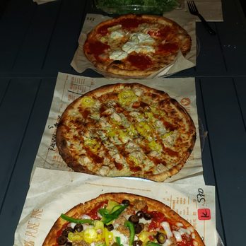 Blaze Pizza - Pizza Near Me - Fresh Meadows, New York Blaze Pizza - Pizza Near Me - Fresh Meadows, New York