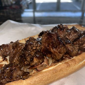 Giovanni's Pizza & Roast Beef - Honey BBQ steak tip sub - Pizza Near Me - Peabody, Massachusetts Giovanni's Pizza & Roast Beef - Honey BBQ steak tip sub - Pizza Near Me - Peabody, Massachusetts