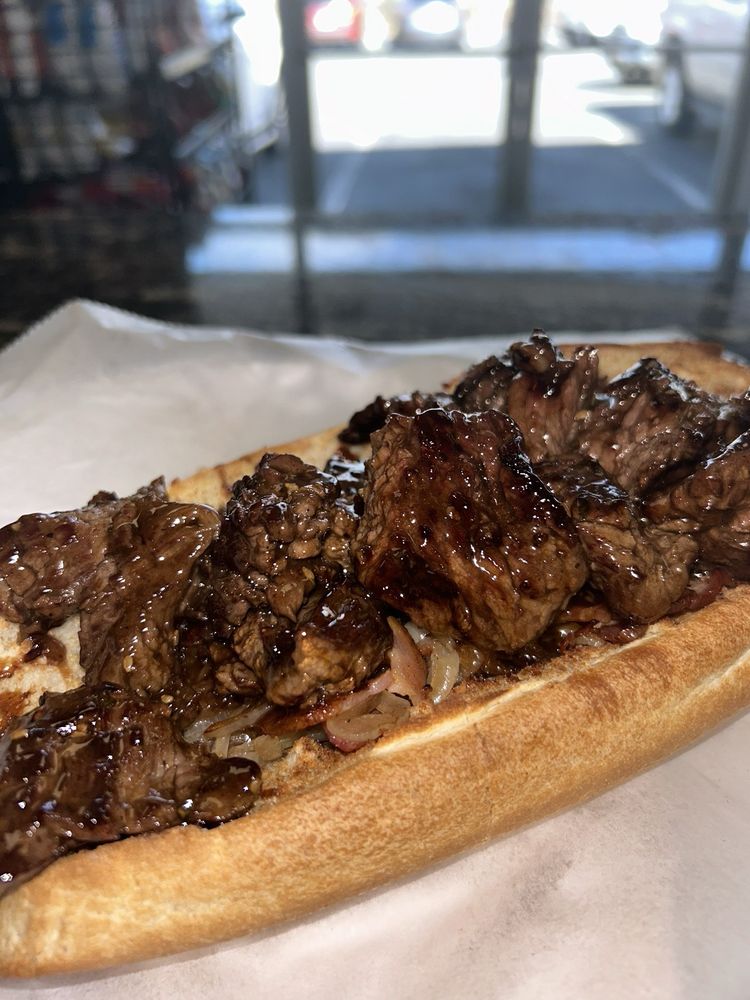 GIOVANNI’S PIZZA & ROAST BEEF Updated June 2024 29 Photos & 98 Reviews 672 Lowell St