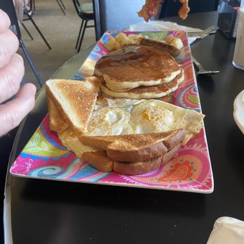 Shirley's - Breakfast platter - Breakfast & Brunch Near Me - Erie, Pennsylvania