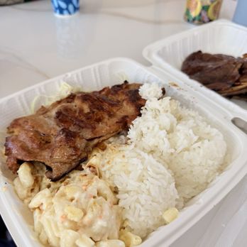Loco Moco Drive Inn - Combo - Hawaiian Near Me - Honolulu, Hawaii